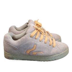 Sneaux Skateboard women leather sneakers athletic shoes sz 7.5